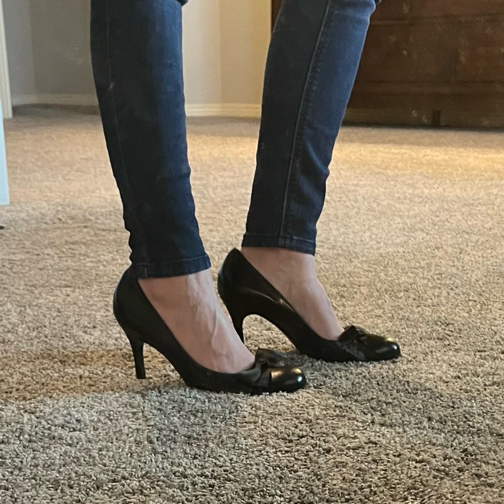 Satin bow black pumps BGBGirls 7.5